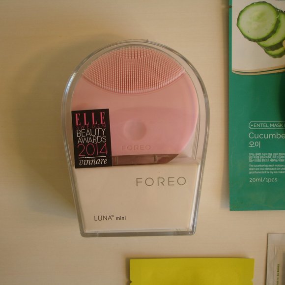 FOREO LUNA mini + Extras - Picture 2 of 5